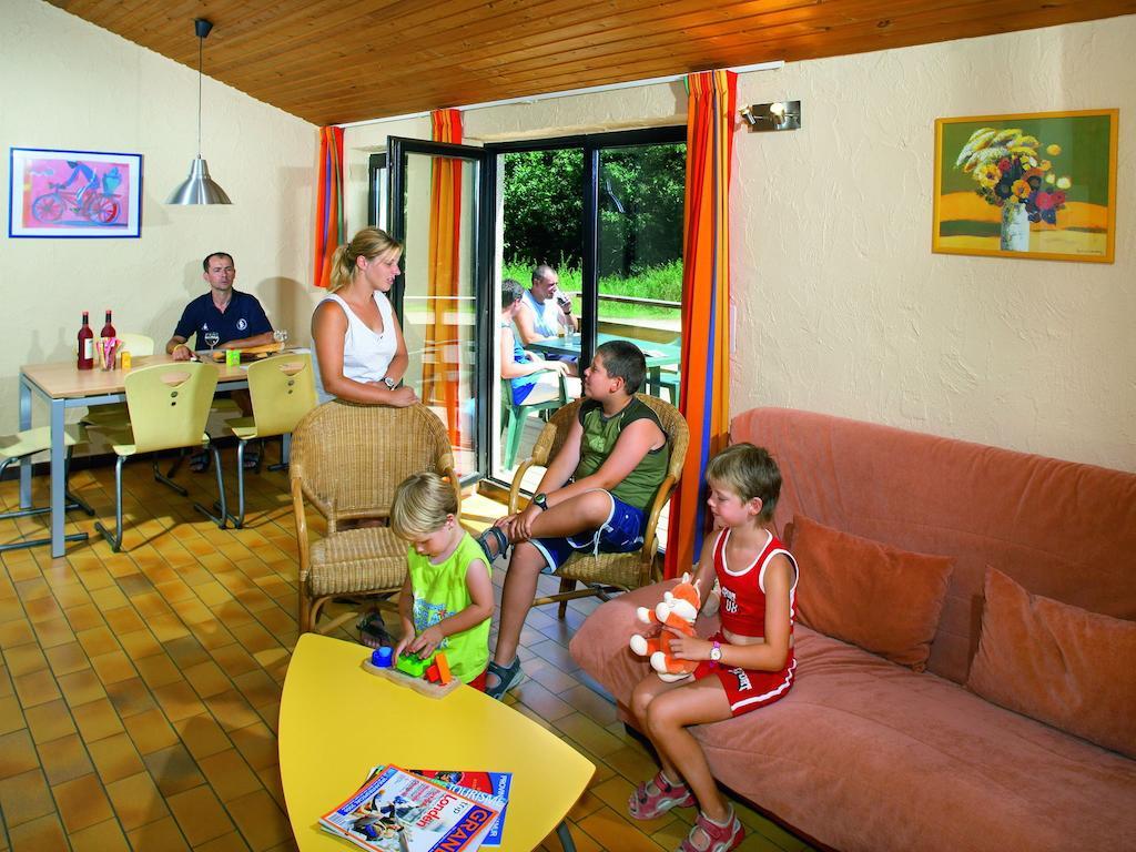 Vallee De Rabais Hotel Виртон Стая снимка